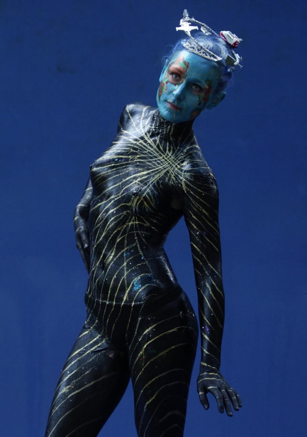 124390-a-models-poses-during-the-annual-world-bodypainting-festival-in-poerts