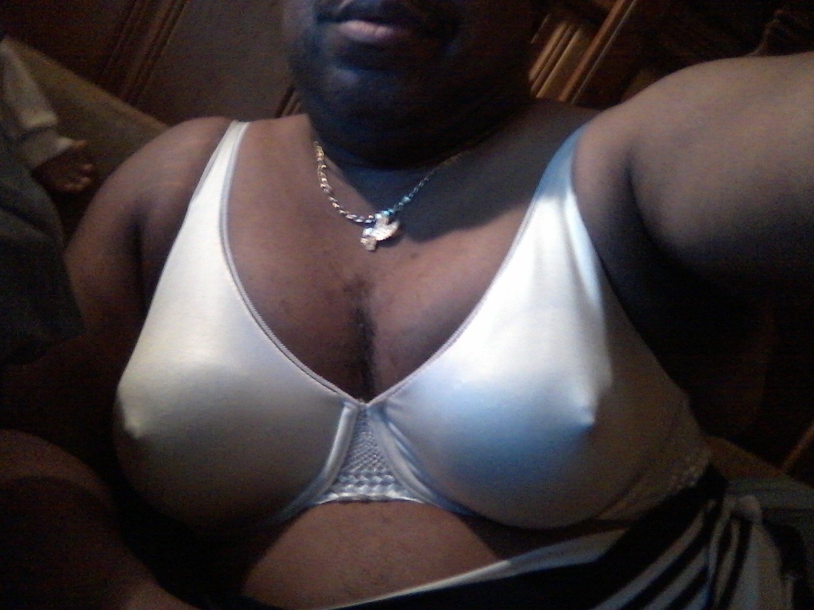 Image of Tommyb in bra