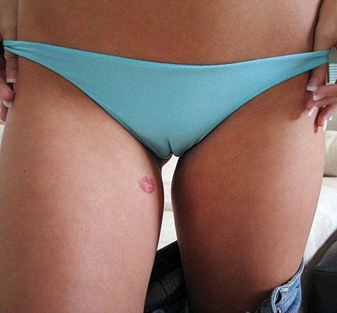 u4_camel_toe