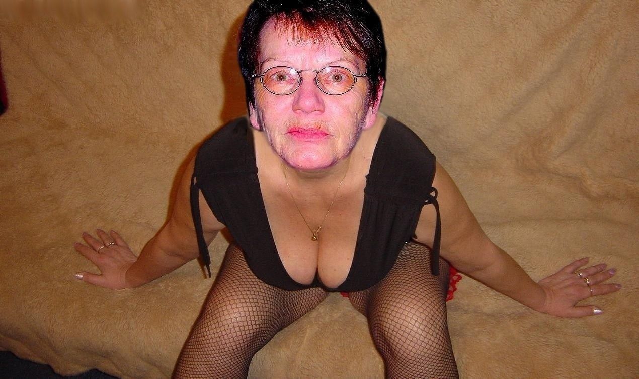 BDSM granny 037