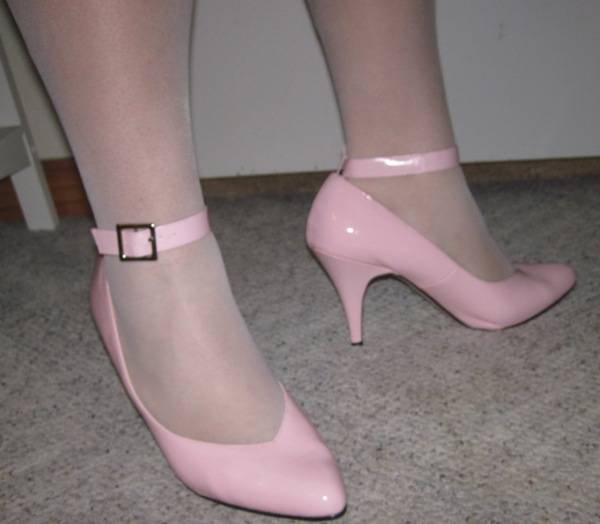 sissy-heels1