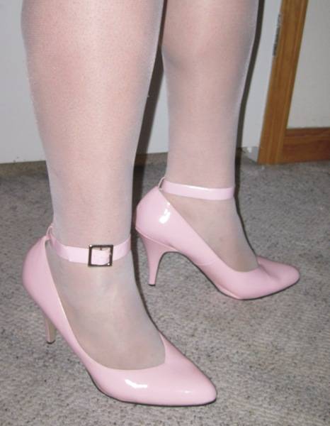 sissy-heels2