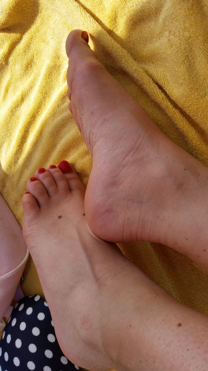 Feet3