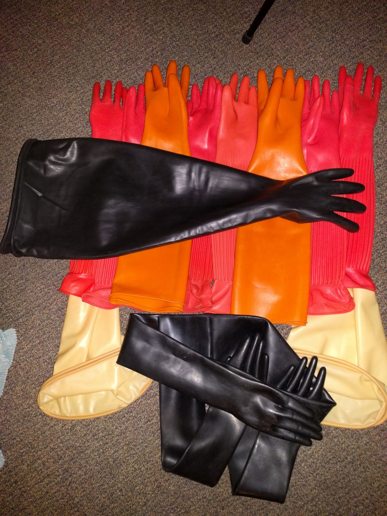Rubber Gloves 4