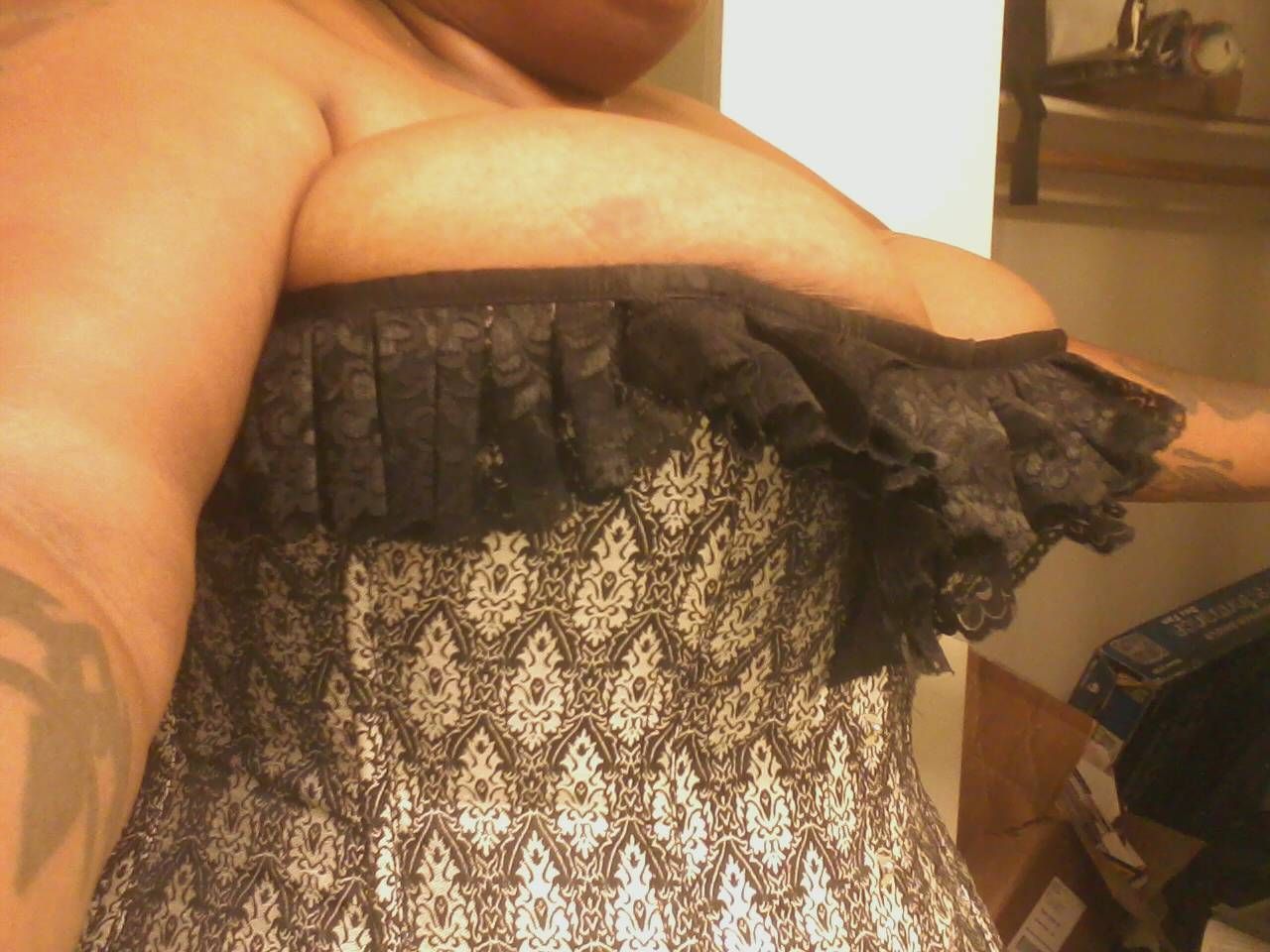 pic 1 corset