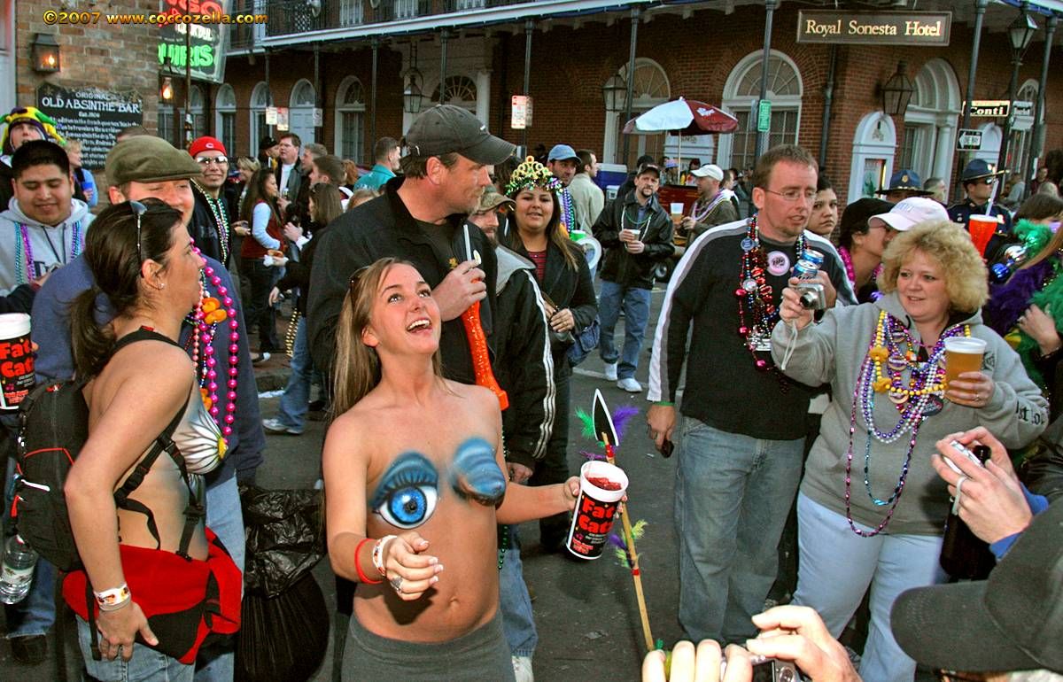 Girls Having Fun Going for the Beads (9)