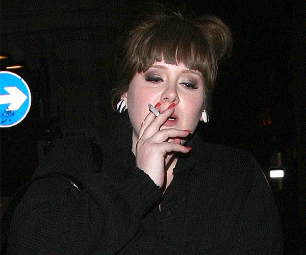 Adele-smoking