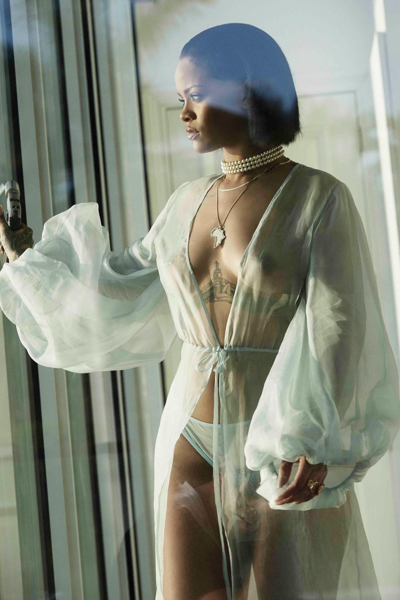 rihanna (38)