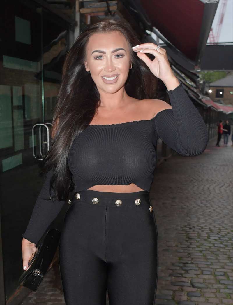 lauren-goodger-060618