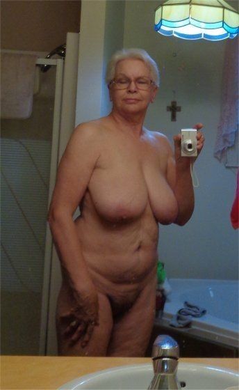 Granny selfie 315