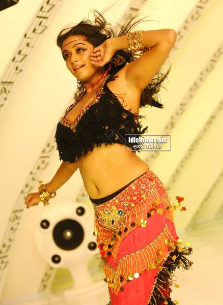 i21_priyamani2