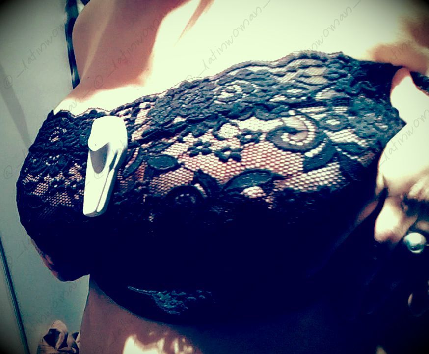 Black hot bra.