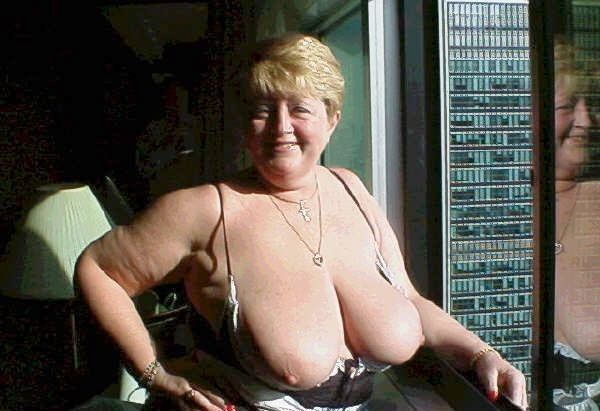 Granny tits 214