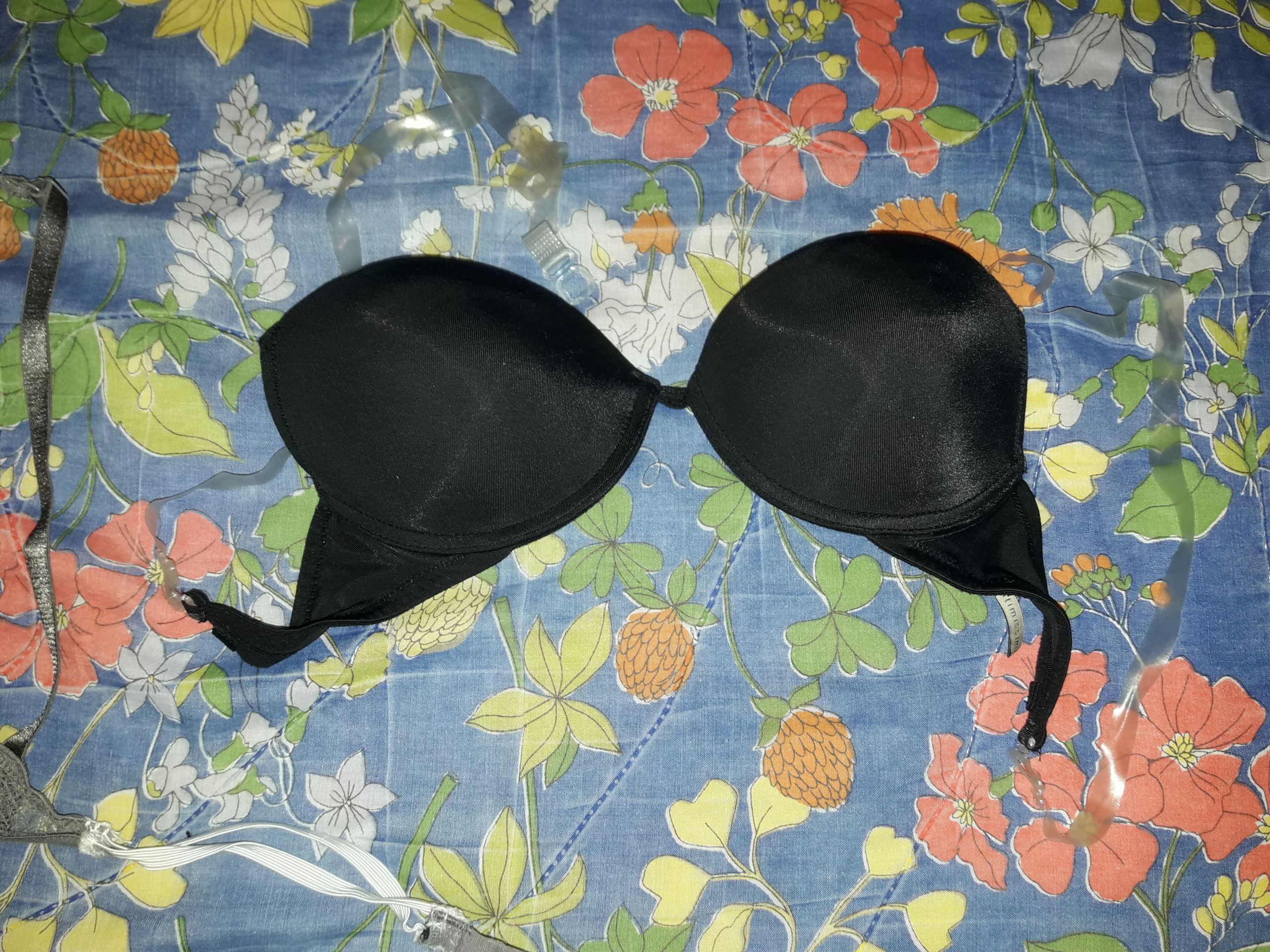 My stolen used bra (10)