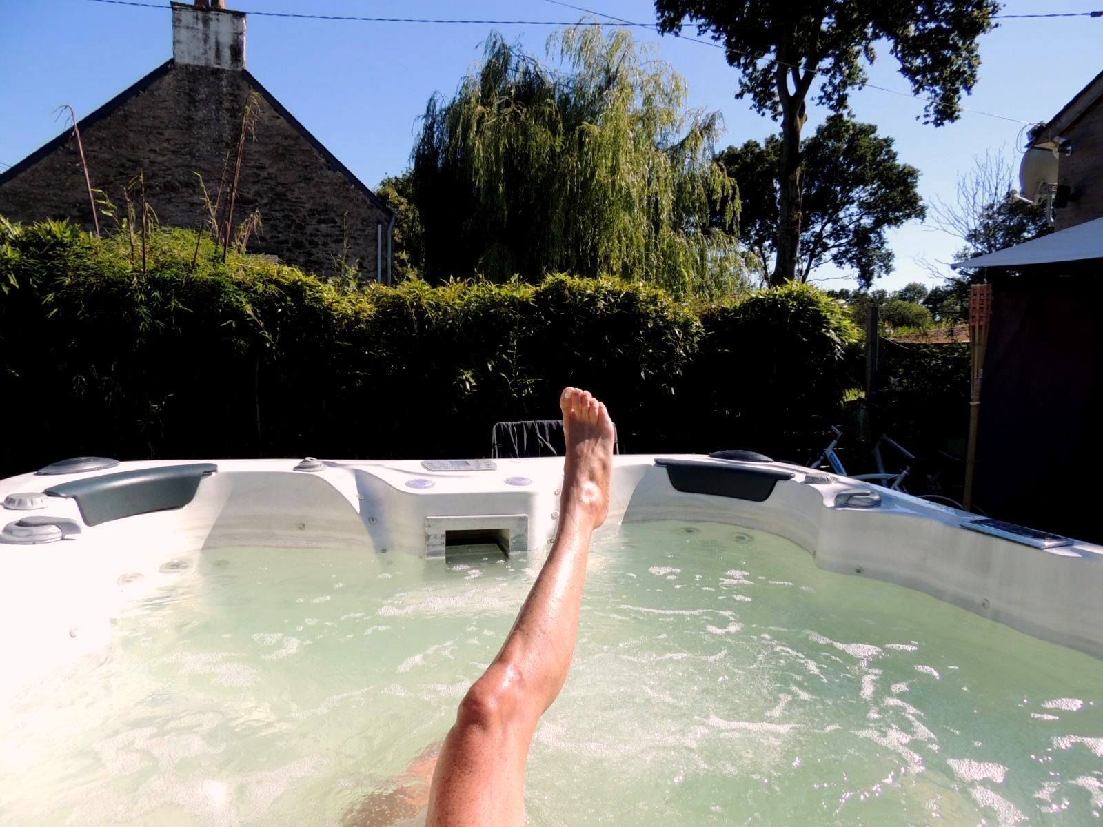 caro in jacuzzi