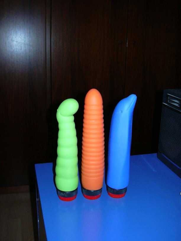 sus-dildos01