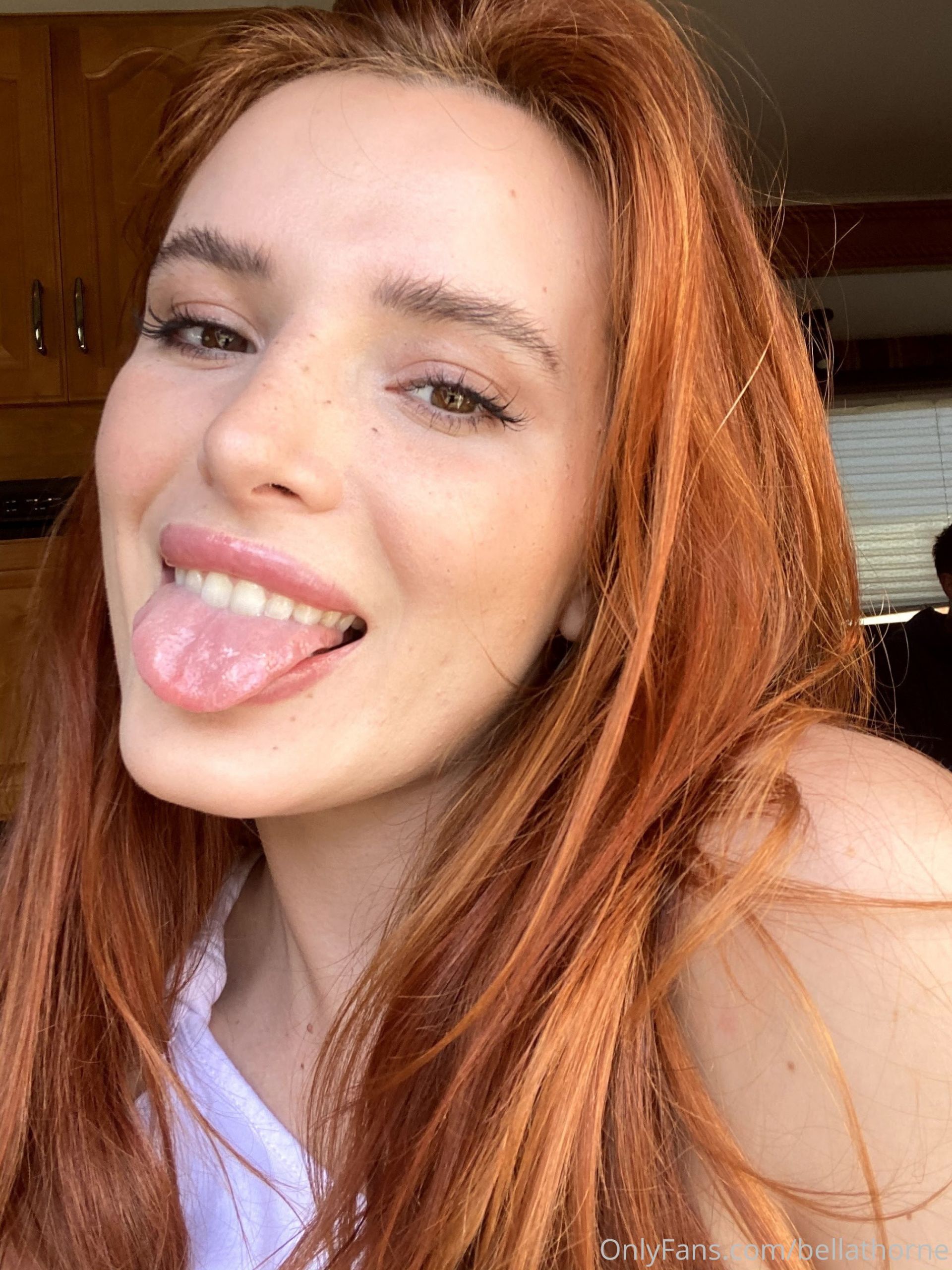 Bella Thorne (227)