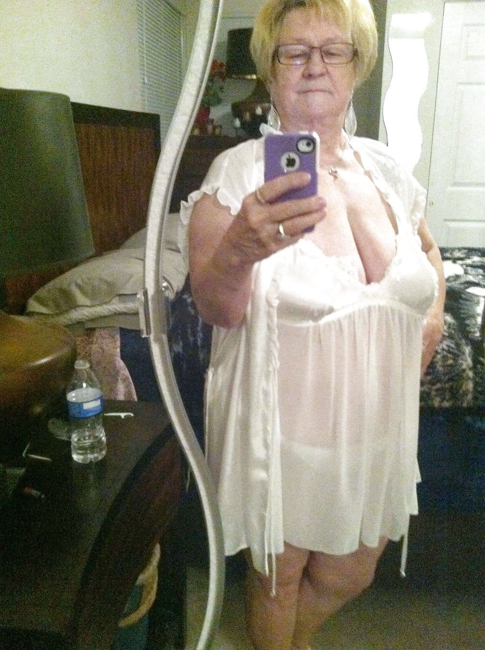 Grannies and matures dressed and underwear (60)