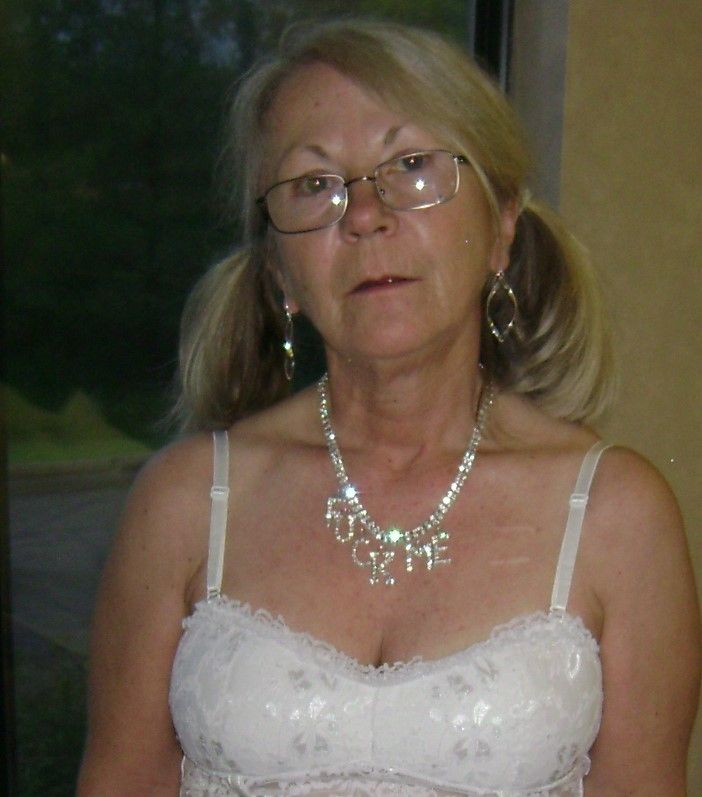 Grandmothers so sexy (154)