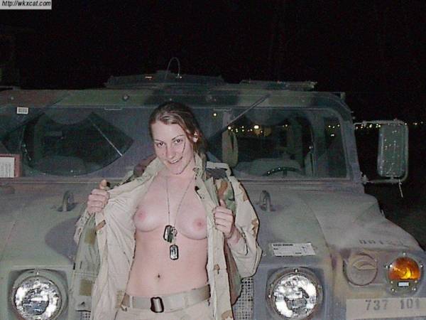 normal_Nude_Army_Girl_002_00110_1