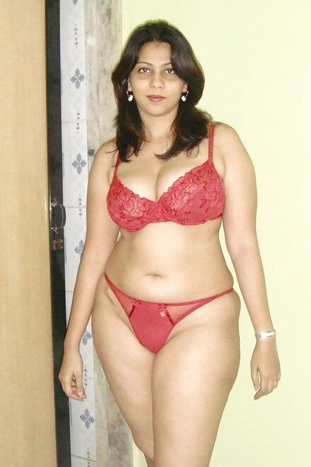 Indian women looking hot (5)