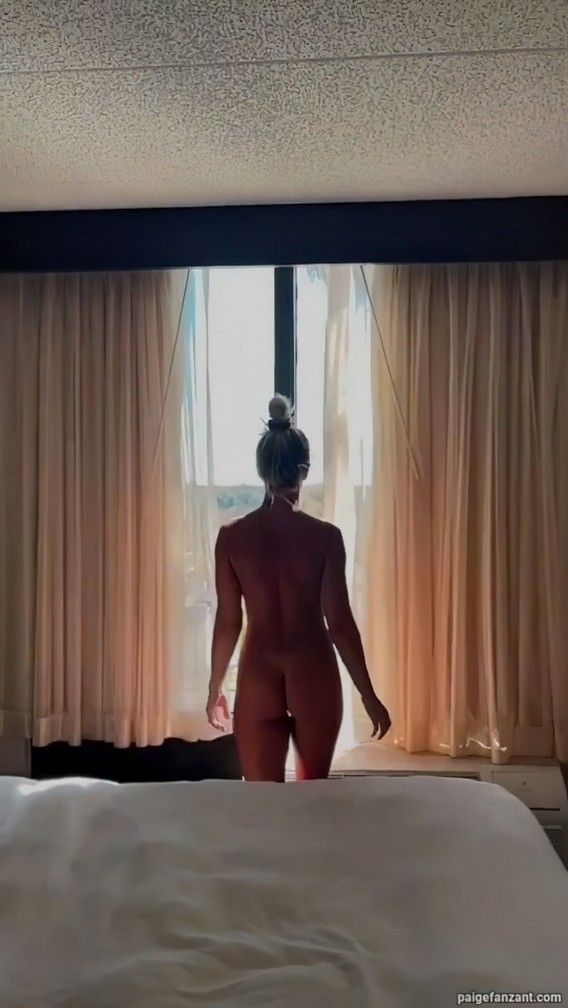 Paige-VanZant-Nude-Leaked-TheFappening.Pro-1