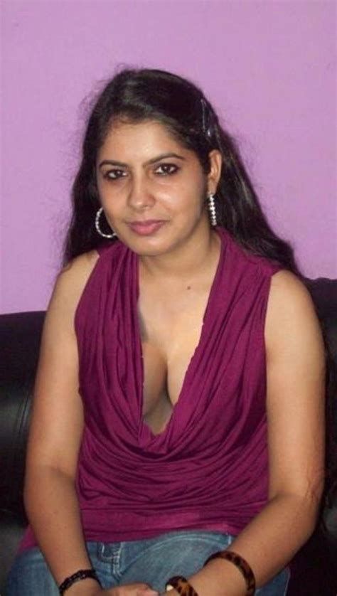 Indian women looking good (10)