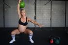 pregnant-weightlifter_26