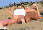 amateur_beach_candid_naturist_nudist_outdoor_pussy_rudeslut_shaved_voyeur_4