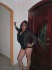 posando