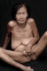 51_pics_80yo_granny_series-045_