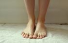 Katie-Findlay-Feet-2522588