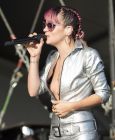 Lily_Allen_54