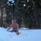 naked in the snow 50