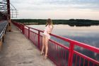 Amateur-girl-Alexxxa-upskirt-on-the-bridge-3-700x467