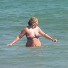 U.K. CURVY BEACH TEASE! X